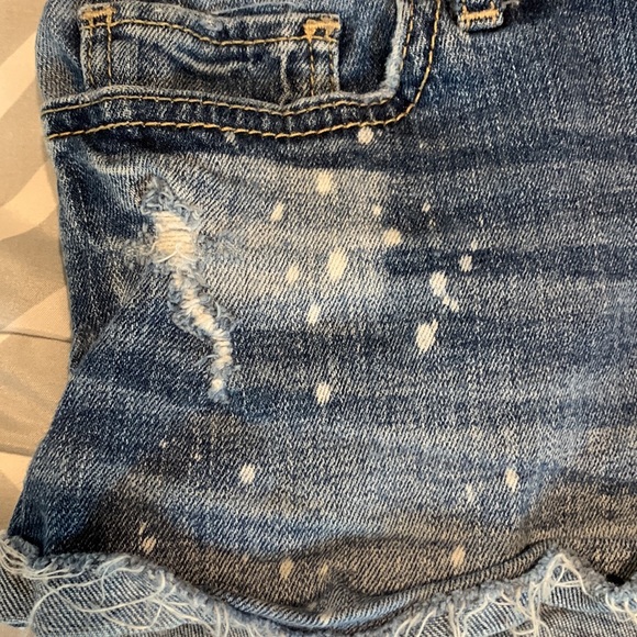 Hollister Low Rise Short Shorts - Picture 2 of 4